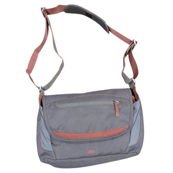 REI Purse with adjustable shoulder strap - magnetic closure - Picture 1 of 9